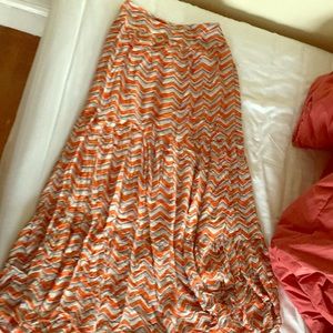 Patterned maxi skirt